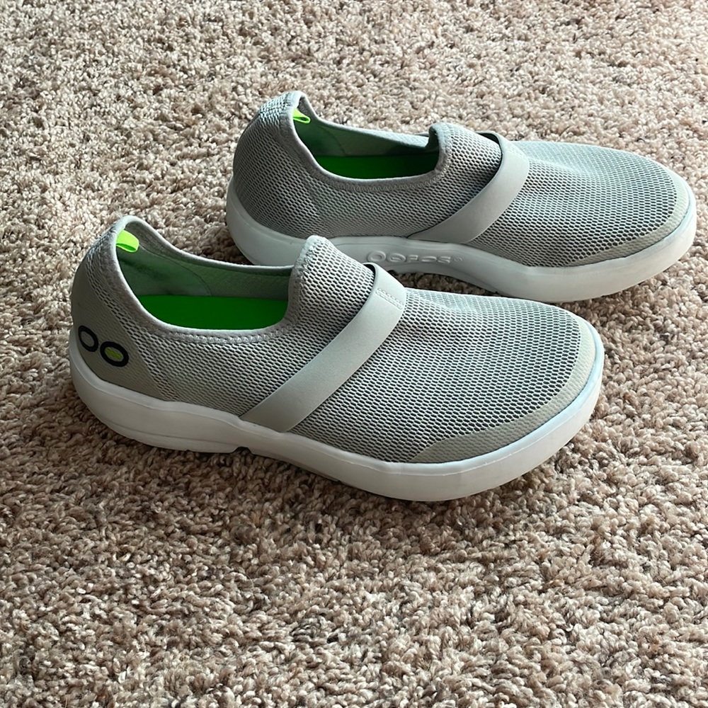 Oofos OOMG Low Recovery Shoes